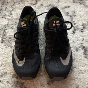 Women’s Nike sneakers